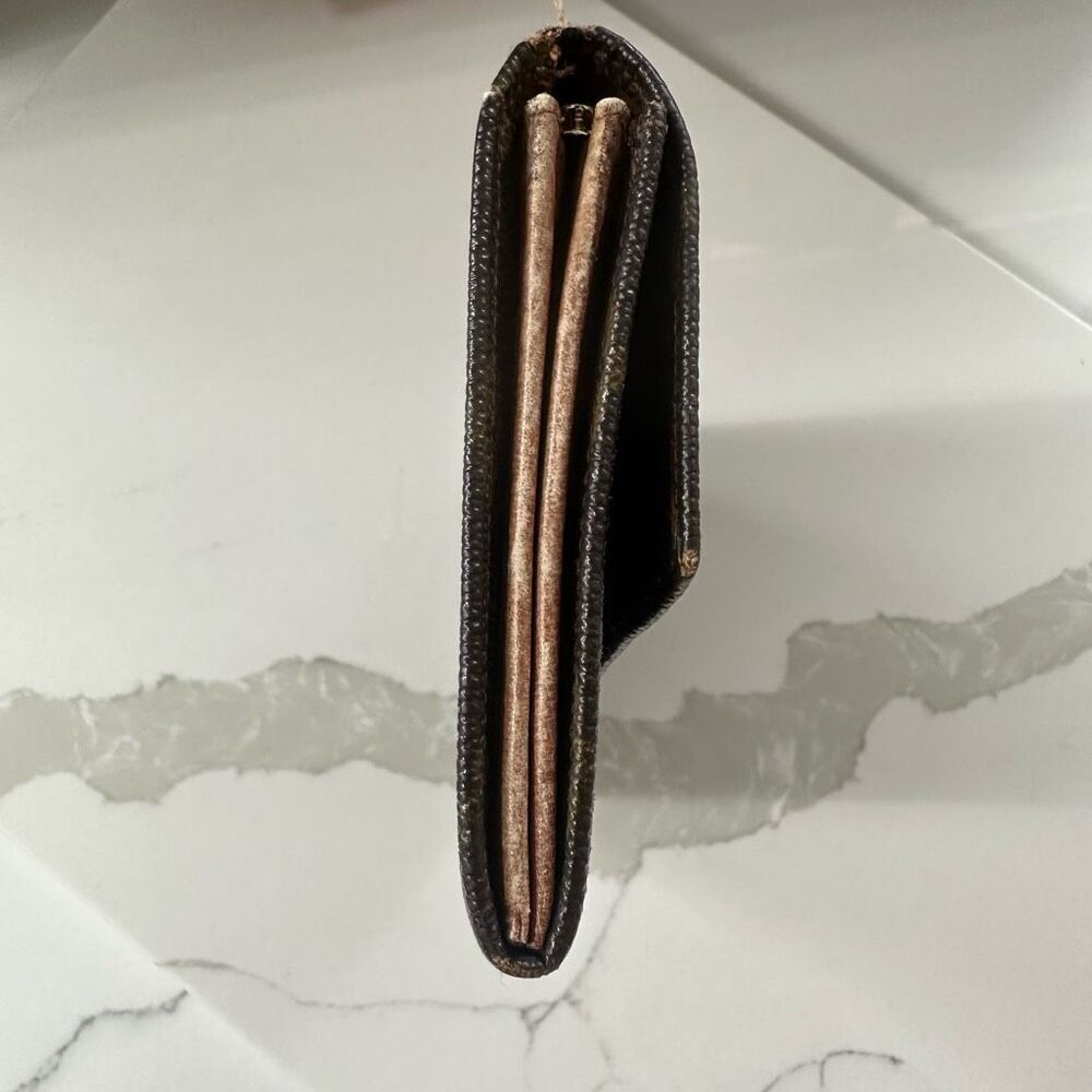 Vintage Louis Vuitton Monogram Sarah Wallet - Picture 3 of 14